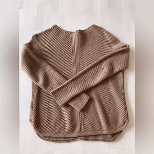 Babaton sweater in XS. Super good condition.